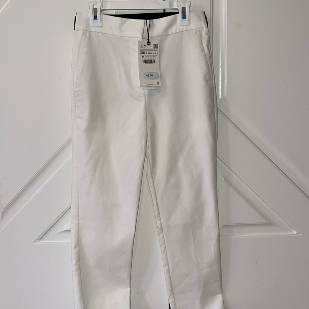 NWT Zara white pants.